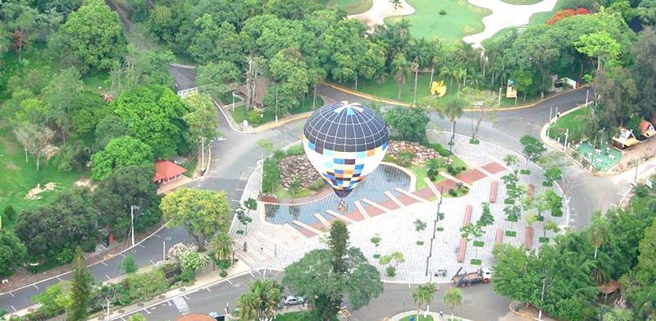 Casablanca Pousada Águas de São Pedro Bagian luar foto